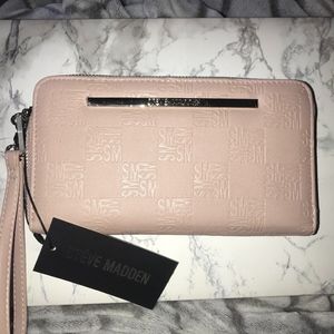 Steve Madden Logo Blush Wallet